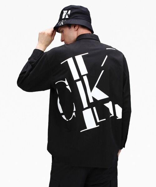 Calvin Klein(カルバン・クライン)の「バックスキャッター モノグラムシャツ(シャツ/ブラウス)」 WEAR