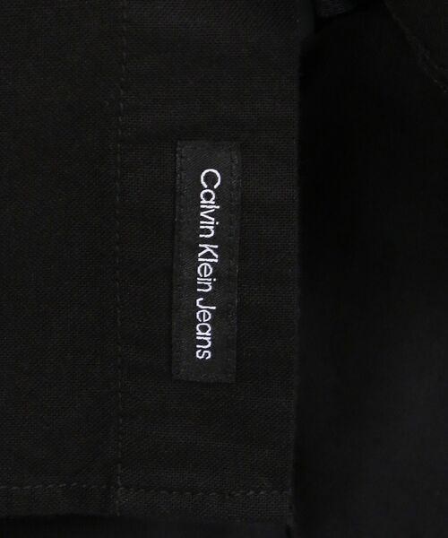 Calvin Klein(カルバン・クライン)の「バックスキャッター モノグラムシャツ(シャツ/ブラウス・メンズ・ブラック・M/S/XL/L)」の5枚目の写真