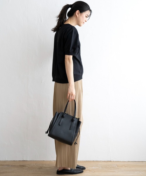 ikka（イッカ）の「【親子コーデ】さらっとプリーツワイドパンツ（その他パンツ・レディース・ブラック/イエロー/ネイビー/ベージュ/その他1/グリーン・S/M/L）」の16枚目の写真