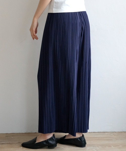 ikka（イッカ）の「【親子コーデ】さらっとプリーツワイドパンツ（その他パンツ・レディース・ブラック/イエロー/ネイビー/ベージュ/その他1/グリーン・S/M/L）」の21枚目の写真