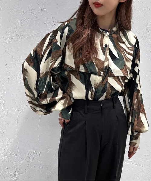 apres jour mignon（アプレジュールミニョン）の「バンドカラー柄シャツ【ZOZOTOWN限定アイテム】（シャツ/ブラウス・レディース・グリーン/パープル/イエロー・X-LARGE/フリー）」の4枚目の写真