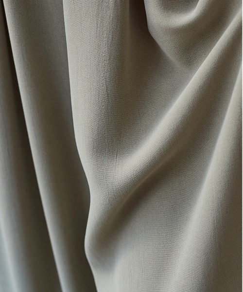 SMILE LAND(スマイルランド)の「大きいサイズ 落ち感を楽しむタックデザインジョガーパンツ(その他パンツ・レディース・ブラック/ブラウン系・L/LL/3L/4L/5L)」の18枚目の写真