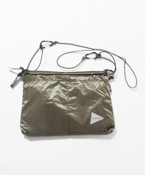 and wander(アンドワンダー)の「and wander/アンドワンダー sil sacoshe サコッシュ(ショルダーバッグ・メンズ・オリーブ/ブラック/ライトブラウン/クリーム・FREE)」の17枚目の写真