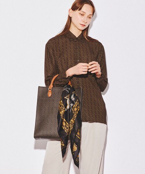 tk.TAKEO KIKUCHI（ティーケータケオキクチ）の「Italy ビッグスカーフ（バンダナ/スカーフ・レディース・ベージュ系3/ネイビー系/ブルー系3/ブルー系4/ブラック系・00）」の11枚目の写真