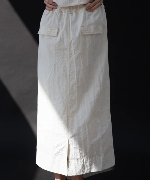 WILLFULLY（ウィルフリー）の「bi color stitch flap pocket pencil nylon SK（スカート・レディース・アイボリー/ブラック・FREE）」の11枚目の写真