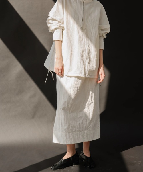 WILLFULLY（ウィルフリー）の「bi color stitch flap pocket pencil nylon SK（スカート・レディース・アイボリー/ブラック・FREE）」の12枚目の写真