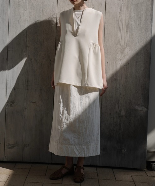 WILLFULLY（ウィルフリー）の「bi color stitch flap pocket pencil nylon SK（スカート・レディース・アイボリー/ブラック・FREE）」の14枚目の写真