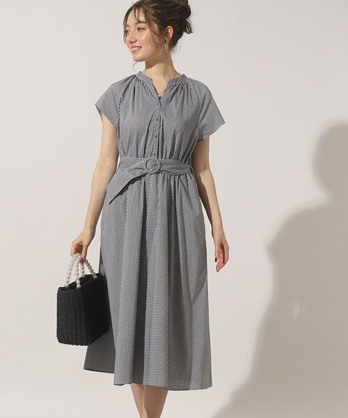 couture brooch（クチュールブローチ）の「◆【大人っぽさと可愛らしさを両得】先染めシャツワンピース（ワンピース・レディース・ブラック系1/ダークグリーン系1/ベージュ系その他4/サックスブルー系2・36/38/40/42）」の2枚目の写真