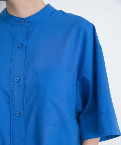 KBF(ケイビーエフ)の「BACKギャザーワイドシャツ(シャツ/ブラウス・レディース・ネイビー/オフホワイト/ブルー/グリーン系その他・ONE)」の11枚目の写真