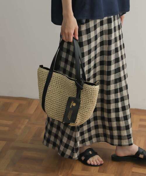 folna（フォルナ）の「『別注』Folna×DOORS　ペーパーバッグS（トートバッグ・レディース・ベージュ/グレー系その他/ベージュ系その他・ONE）」の3枚目の写真