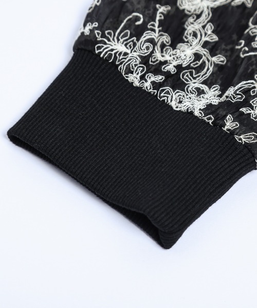 AMELY(エミリー)の「シアー刺繍トップス(その他トップス・レディース・アイボリー/ブラック・フリー)」の16枚目の写真