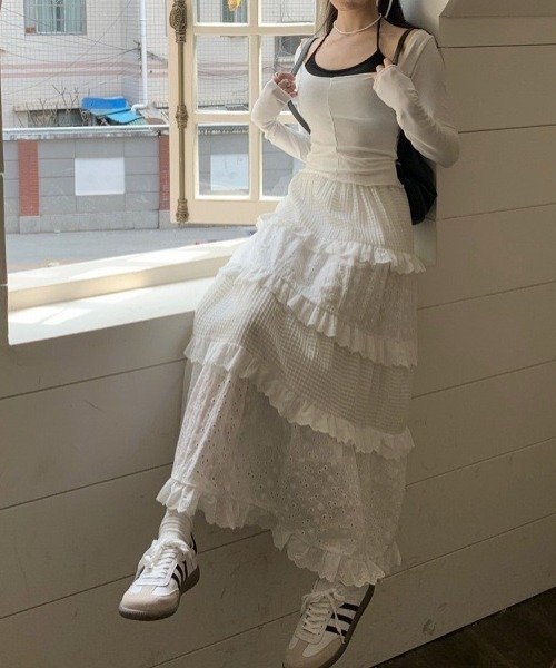 Chick(チック)の「ミニフリルデザイン切り替えティアードスカート(スカート・レディース・ホワイト・M/L)」の6枚目の写真