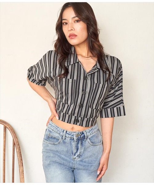 ANAP（アナップ）の「バックリボンクロップドストライプトップスブラウス（シャツ/ブラウス・レディース・ホワイト/ブラック・FREE）」の4枚目の写真