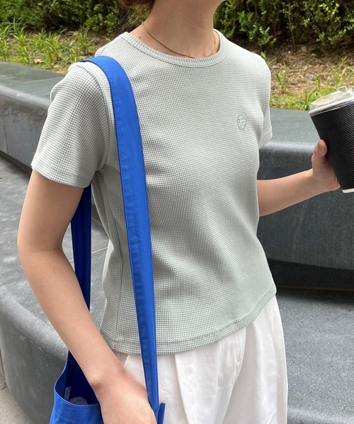 3.3 Field Trip (3.3フィールドトリップ)の「3.3 Field Trip/ロゴT 2970130(Tシャツ/カットソー・レディース・アイボリー/セージグリーン・FREE)」の5枚目の写真
