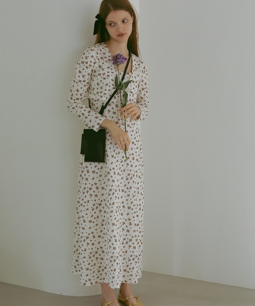 EFOLE(エフォル)の「Smart phone shoulder bag / スマホショルダー バッグ(ショルダーバッグ・レディース・ブラック/キャメル/グリーン/イエロー/グレイッシュブルー・FREE)」の7枚目の写真
