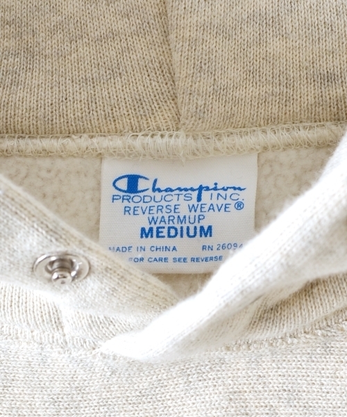 Champion（チャンピオン）の「Champion(チャンピオン)×SHIPS AUTHENTIC: 別注 リバースウィーブ プルオーバー スナップ/フーデッド スウェット■（パーカー・メンズ・ネイビー/ナチュラル/ヘザ－グレー・LARGE/MEDIUM/SMALL）」の5枚目の写真
