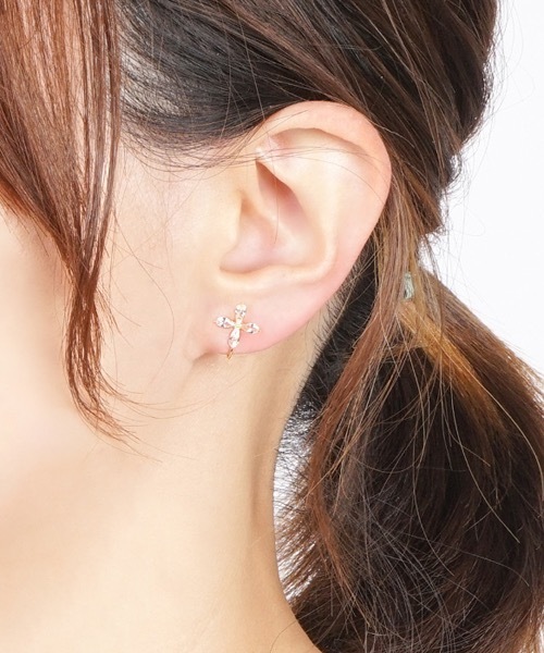 itam(アイタム)の「【itam】アイタム/ キュービックジルコニア フラワーノンホールピアス/ 金属アレルギー対応(イヤリング・レディース・ゴールド/ピンクゴールド・FREE)」の5枚目の写真