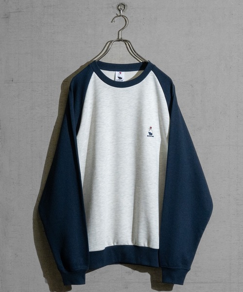 Red Cap Girl（レッドキャプガール）の「【a-r】〔Red Cap Girl/レッドキャップガール〕ワンポイント刺繍 ラグラン クルーネックスウェット（スウェット・メンズ・ネイビー/ダークグレー/カーキ/ブラック/オレンジ/カーキ系1・MEDIUM/LARGE/X-LARGE）」の5枚目の写真