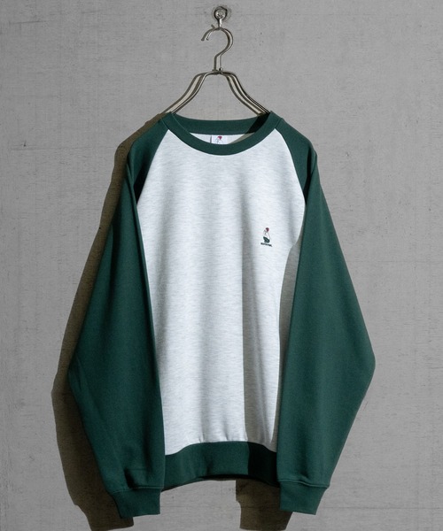 Red Cap Girl（レッドキャプガール）の「【a-r】〔Red Cap Girl/レッドキャップガール〕ワンポイント刺繍 ラグラン クルーネックスウェット（スウェット・メンズ・ネイビー/ダークグレー/カーキ/ブラック/オレンジ/カーキ系1・MEDIUM/LARGE/X-LARGE）」の3枚目の写真