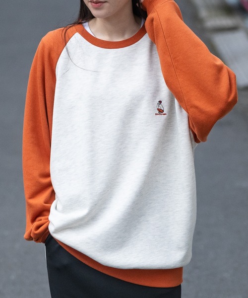 Red Cap Girl（レッドキャプガール）の「【a-r】〔Red Cap Girl/レッドキャップガール〕ワンポイント刺繍 ラグラン クルーネックスウェット（スウェット・メンズ・ネイビー/ダークグレー/カーキ/ブラック/オレンジ/カーキ系1・MEDIUM/LARGE/X-LARGE）」の13枚目の写真