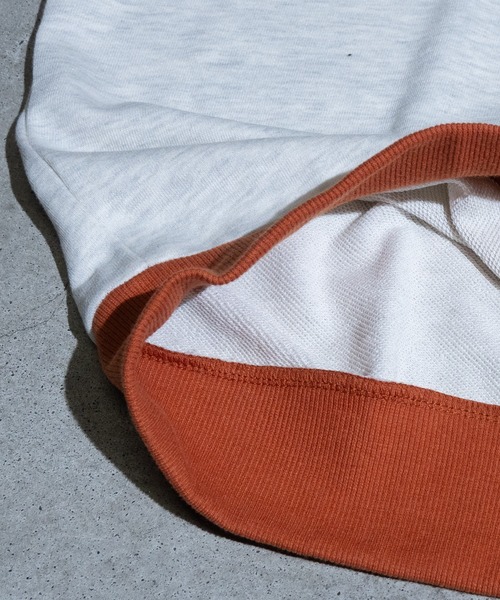 Red Cap Girl（レッドキャプガール）の「【a-r】〔Red Cap Girl/レッドキャップガール〕ワンポイント刺繍 ラグラン クルーネックスウェット（スウェット・メンズ・ネイビー/ダークグレー/カーキ/ブラック/オレンジ/カーキ系1・MEDIUM/LARGE/X-LARGE）」の17枚目の写真