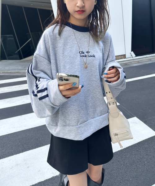 CLEA（クレア）の「ラインフロント刺繍ショート丈スウェットプルオーバー（スウェット・レディース・グレー・M）」の11枚目の写真