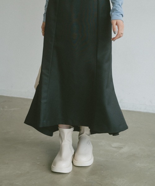 VANNIE U(ヴァニーユー)の「トラックソールショートブーツ(ブーツ・レディース・アイボリー/ブラック・SMALL/MEDIUM/LARGE)」の13枚目の写真