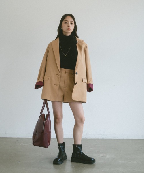 VANNIE U(ヴァニーユー)の「トラックソールショートブーツ(ブーツ・レディース・アイボリー/ブラック・SMALL/MEDIUM/LARGE)」の16枚目の写真