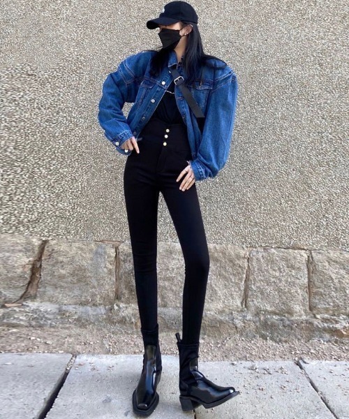 SHEENA(シーナ)の「ハイウエストバッククロスストレッチスキニーパンツ(その他パンツ・レディース・ブラック・S/M/L)」の3枚目の写真