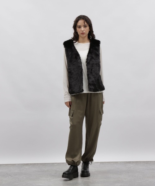 LAKOLE（ラコレ）の「サテンカーゴパンツ / 981218（カーゴパンツ・レディース・ブラック/カーキ/ブラウン・SMALL/MEDIUM）」の12枚目の写真