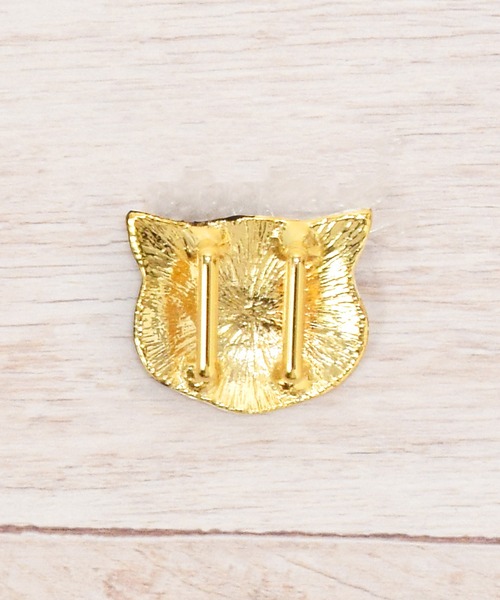 kimonomachi（キモノマチ）の「帯留め 単品 猫の帯留め 日本製 洒落小物 着物、浴衣に 帯どめ 帯留 和装小物　ネコ　パンダ　フレンチブルドッグ　リボン　和装小物（和装小物・レディース・ホワイト/ホワイト×ブラック/ブラック/ホワイト×カーキブラウン/シルバー/ゴールド/ブラック×ホワイト・ONE SIZE）」の10枚目の写真