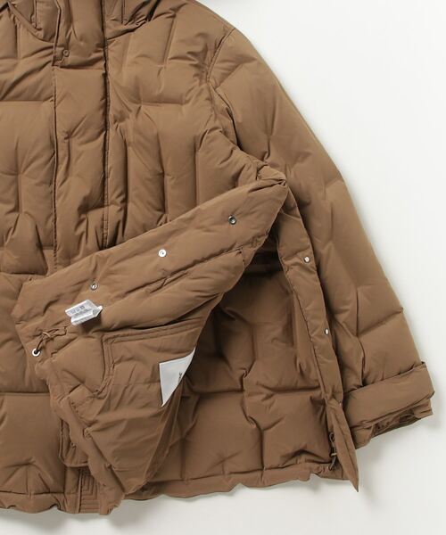 JNBY(ジェーエヌビーワイ)の「Bumpy Quilted Down Hooded Coat(ダウンジャケット/コート・レディース・ブラック/ブラウン/ホワイト・36/38/40)」の10枚目の写真