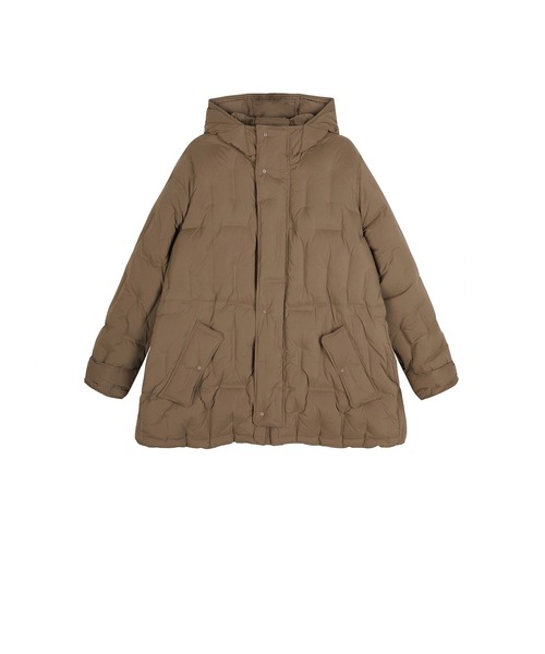 JNBY(ジェーエヌビーワイ)の「Bumpy Quilted Down Hooded Coat(ダウンジャケット/コート・レディース・ブラック/ブラウン/ホワイト・36/38/40)」の16枚目の写真