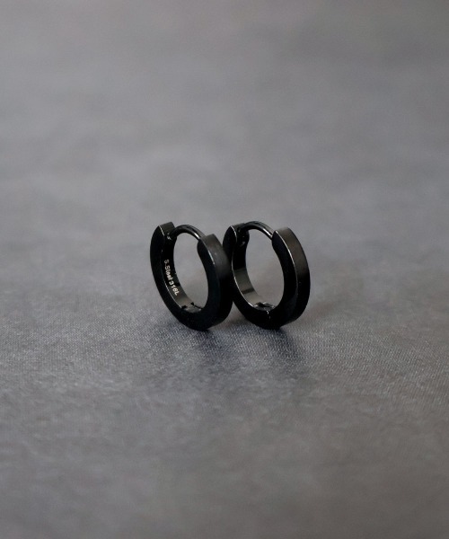4INT.(フォイント)の「マットメタル フラット フープピアス / サージカルステンレス316L (金属アレルギー対応)(ピアス(両耳用)・メンズ・ブラック/シルバー/ゴールド・10/14)」の16枚目の写真