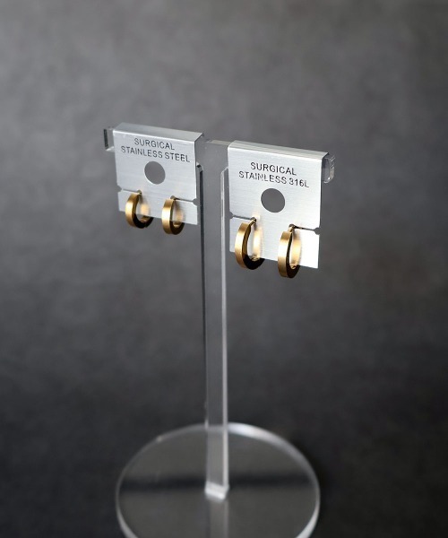 4INT.(フォイント)の「マットメタル フラット フープピアス / サージカルステンレス316L (金属アレルギー対応)(ピアス(両耳用)・メンズ・ブラック/シルバー/ゴールド・10/14)」の21枚目の写真