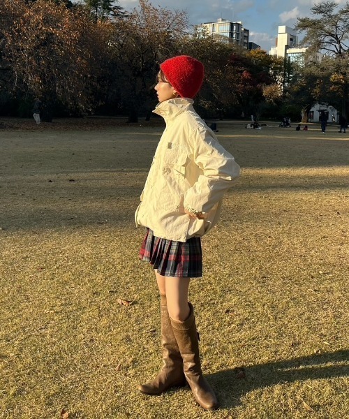 WudgeBoy(ワッジボーイ)の「mulch pocket nylon blouson(ブルゾン・レディース・ネイビー/アイボリー・MEDIUM/LARGE)」の11枚目の写真