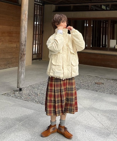 WudgeBoy(ワッジボーイ)の「mulch pocket nylon blouson(ブルゾン・レディース・ネイビー/アイボリー・MEDIUM/LARGE)」の5枚目の写真