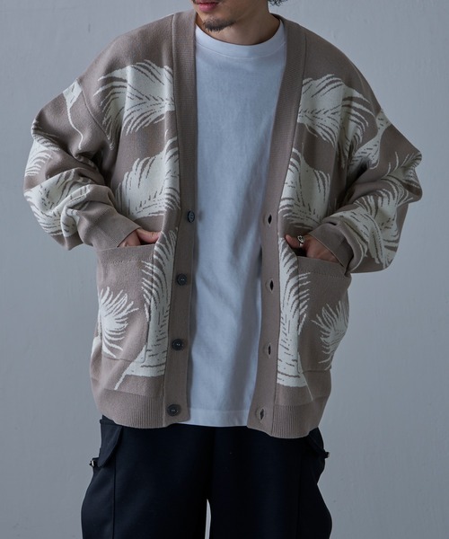 Lui's（ルイス）の「フェザー柄ジャガードニットカーディガン（カーディガン/ボレロ・メンズ・ライトグレー/ブラック/グリーン・M/S）」の10枚目の写真