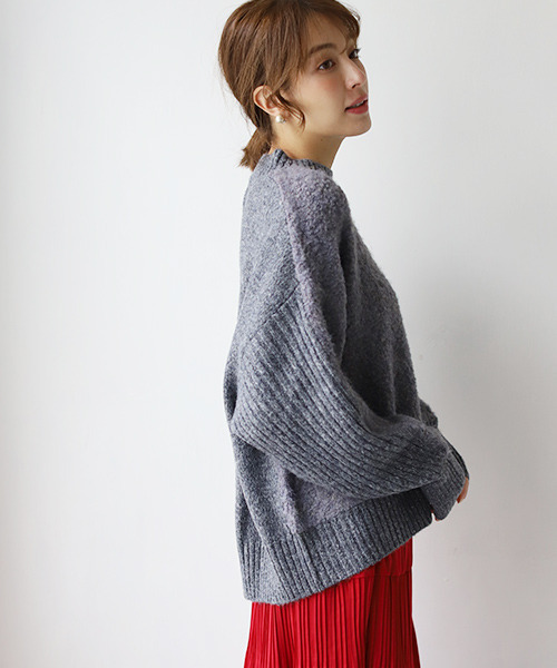 REAL CUBE（リアルキューブ）の「リングヤーンウール混クルーネックニット（ニット/セーター・レディース・アイボリー/ベージュ/ライム/チャコールグレー・M）」の5枚目の写真