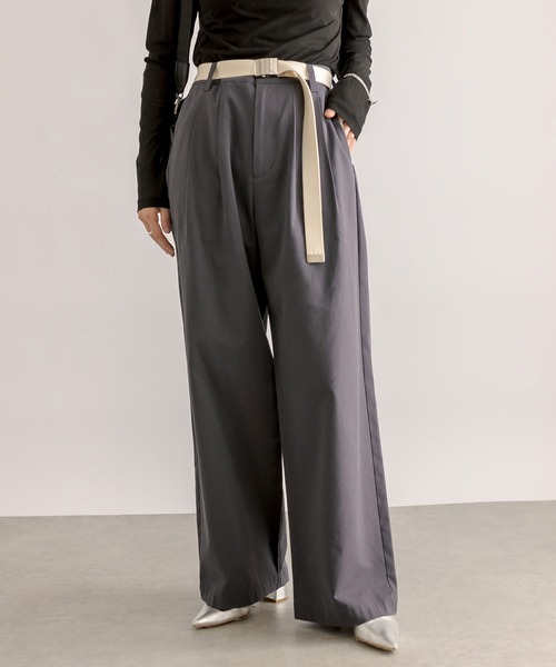 RIVE DROITE（リヴドロワ）の「MONN.:.(モン)/ルーズチノパンツ（チノパンツ・レディース・ネイビー/ベージュ・36/38）」の2枚目の写真