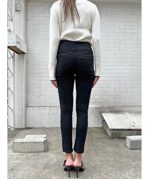 EGOIST（エゴイスト）の「カラーステッチ3釦ハイウエストスキニー