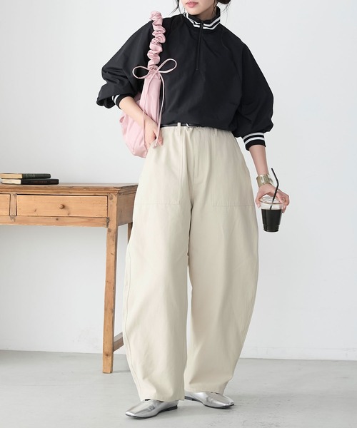 BONLECILL(ボンルシール)の「カーヴィーベイカーパンツ(その他パンツ・レディース・カーキ/アイボリー/ベージュ・L/M/S)」の12枚目の写真
