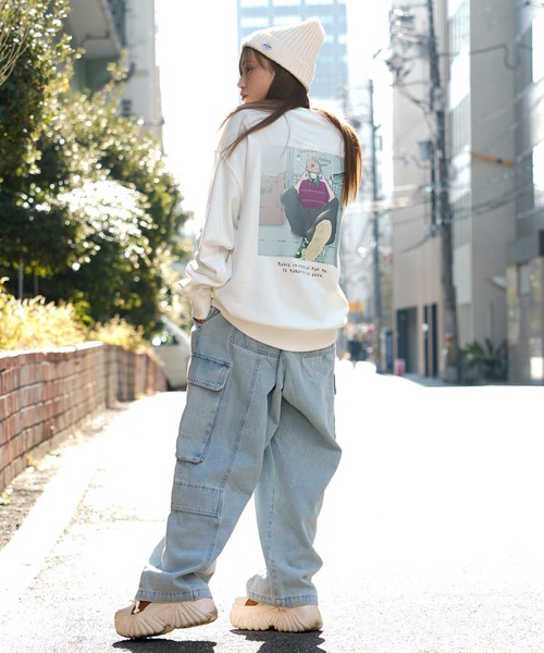1111clothing(ワンフォークロージング)の「エモーショナル グラフィック スウェット / オーバーサイズ トレーナー エモい イラスト バックプリント(スウェット・メンズ・ホワイト/ライトピンク/ブラック・M/L)」の6枚目の写真