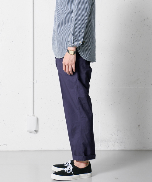 URBAN RESEARCH DOORS MENS（アーバンリサーチ ドアーズ メンズ）の「FORK＆SPOON ライトウェイトクロップドトラウザー（その他パンツ・メンズ・ホワイト/ネイビー/ベージュ・40/38）」の10枚目の写真