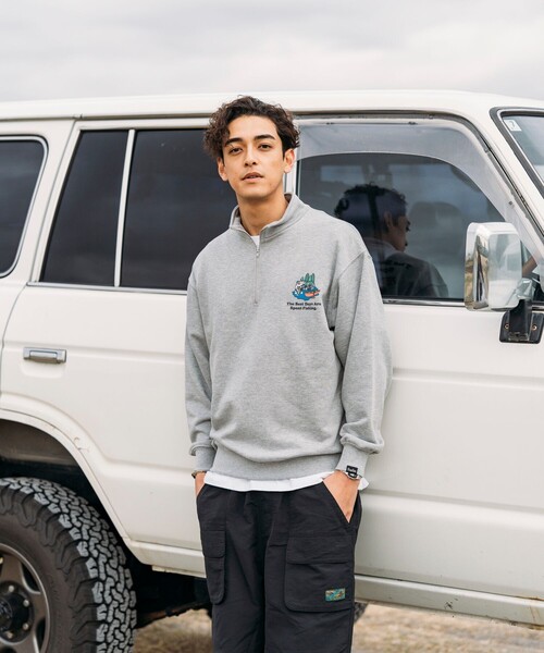 Foxfire（フォックスファイヤー）の「Foxfire/フォックスファイヤー 別注 Foxfire プリントハーフジップ スウェット/トラウト/バックプリント/リラックスフィット（Tシャツ/カットソー・メンズ・チャコールグレー/グレー/ライトグレー・MEDIUM/LARGE）」の19枚目の写真