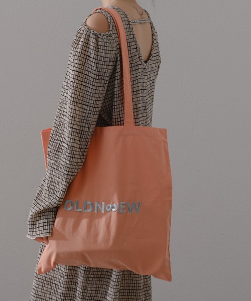 Kastane（カスタネ）の「【A4/PCサイズ】カラーマルチトートBAG（トートバッグ・レディース・アイボリー/ブラック/ライトグレー/ライム/サーモンピンク・FREE）」の5枚目の写真