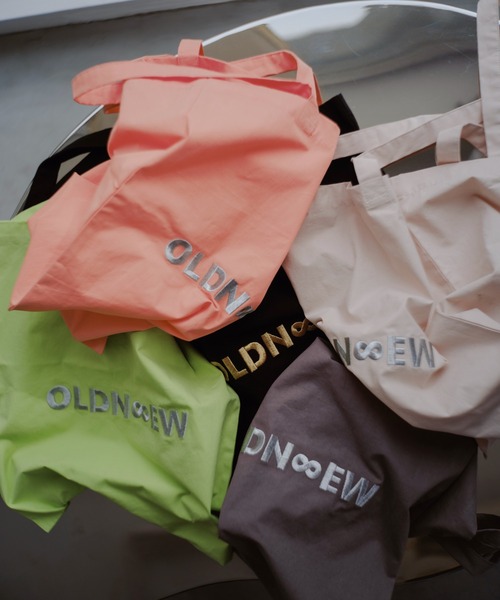 Kastane（カスタネ）の「【A4/PCサイズ】カラーマルチトートBAG（トートバッグ・レディース・アイボリー/ブラック/ライトグレー/ライム/サーモンピンク・FREE）」の6枚目の写真