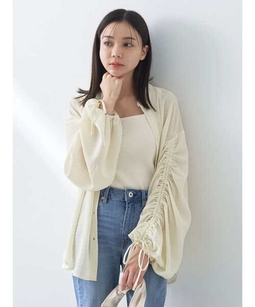 earth music&ecology(アースミュージックアンドエコロジー)の「ドロストスリーブシアーシャツ(シャツ/ブラウス・レディース・オフホワイト/ライトブルー/イエロー/ミント・FREE)」の21枚目の写真