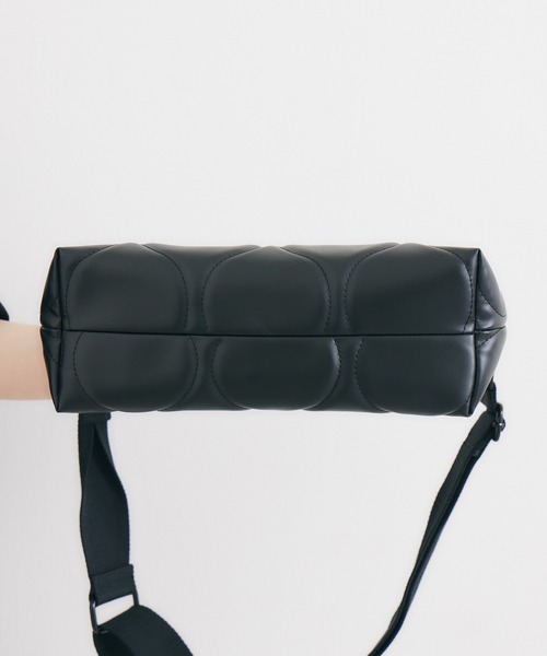 Paradise Picnic（パラダイスピクニック）の「LEVERNIS　キルティングクラッチ（クラッチバッグ・レディース・ブラック・FREE）」の12枚目の写真