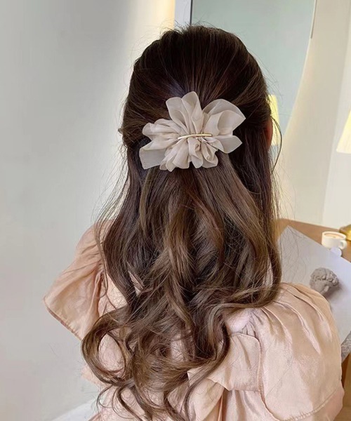 Miniministore（ミニミニストア）の「シフォンバレッタ レディースヘアアレンジ（バレッタ/ヘアクリップ・レディース・ホワイト/ブラック/ベージュ・FREE）」の9枚目の写真